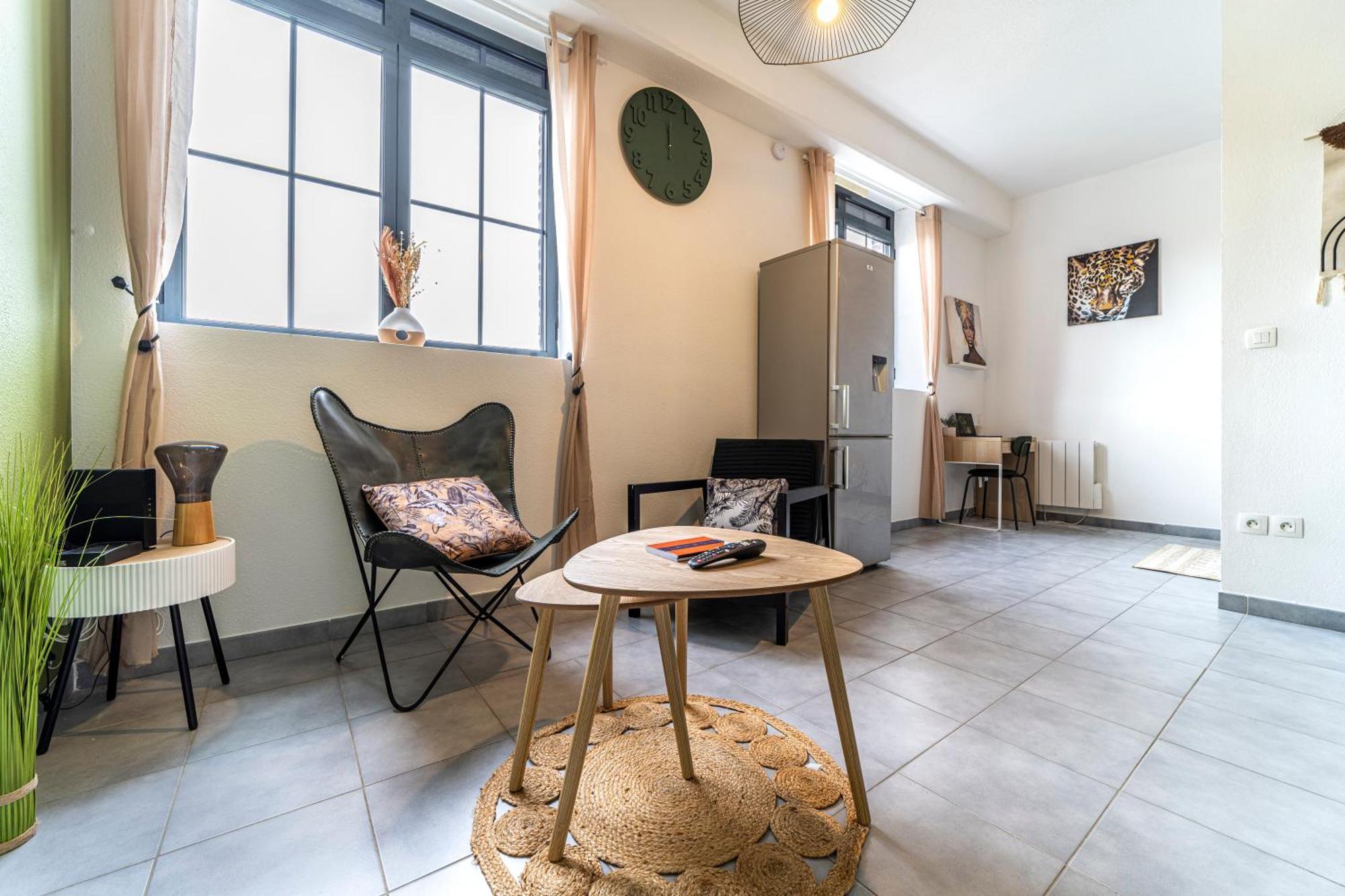 Stay Cosy Lille I Tourcoing - Appartement - Hypercentre - Parking Securise - Wifi - Netflix - Cuisine Exterior photo